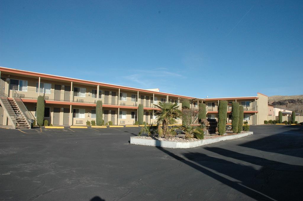 Econo Lodge Hurricane Zion Park Area Dış mekan fotoğraf