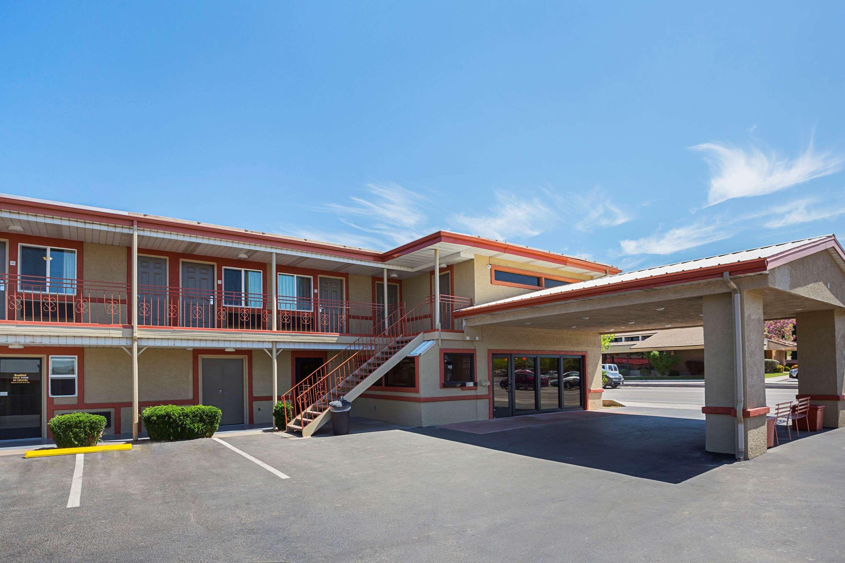 Econo Lodge Hurricane Zion Park Area Dış mekan fotoğraf