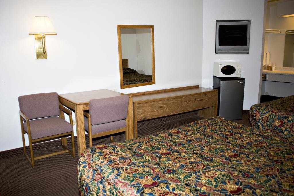 Econo Lodge Hurricane Zion Park Area Dış mekan fotoğraf