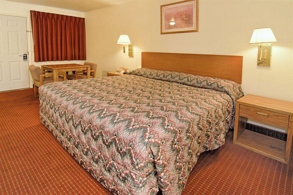 Econo Lodge Hurricane Zion Park Area Dış mekan fotoğraf